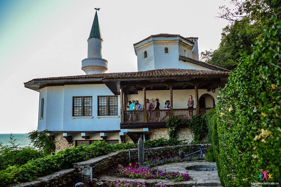 minaretul-de-la-castelul-Reginei-Maria-de-la-Balcic.jpg (114 KB)
